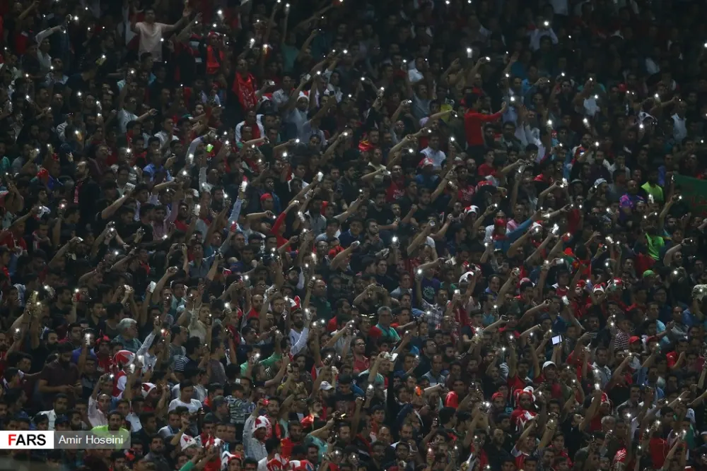 جایگاه پر از هواداران پرسپولیس